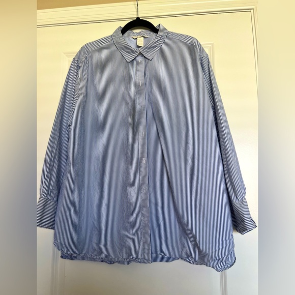 H&M Stripped Button Down Shirt EUC - Picture 2 of 10